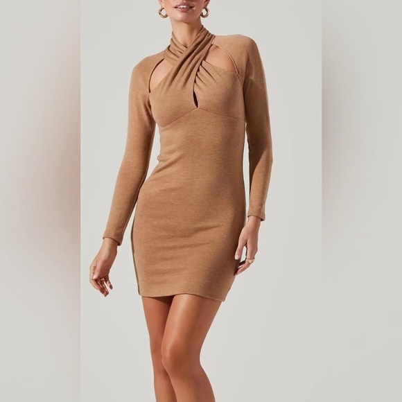 Astr Dresses & Skirts - NWT ASTR the label bodycon cutout dress nude basic long sleeve cocktail